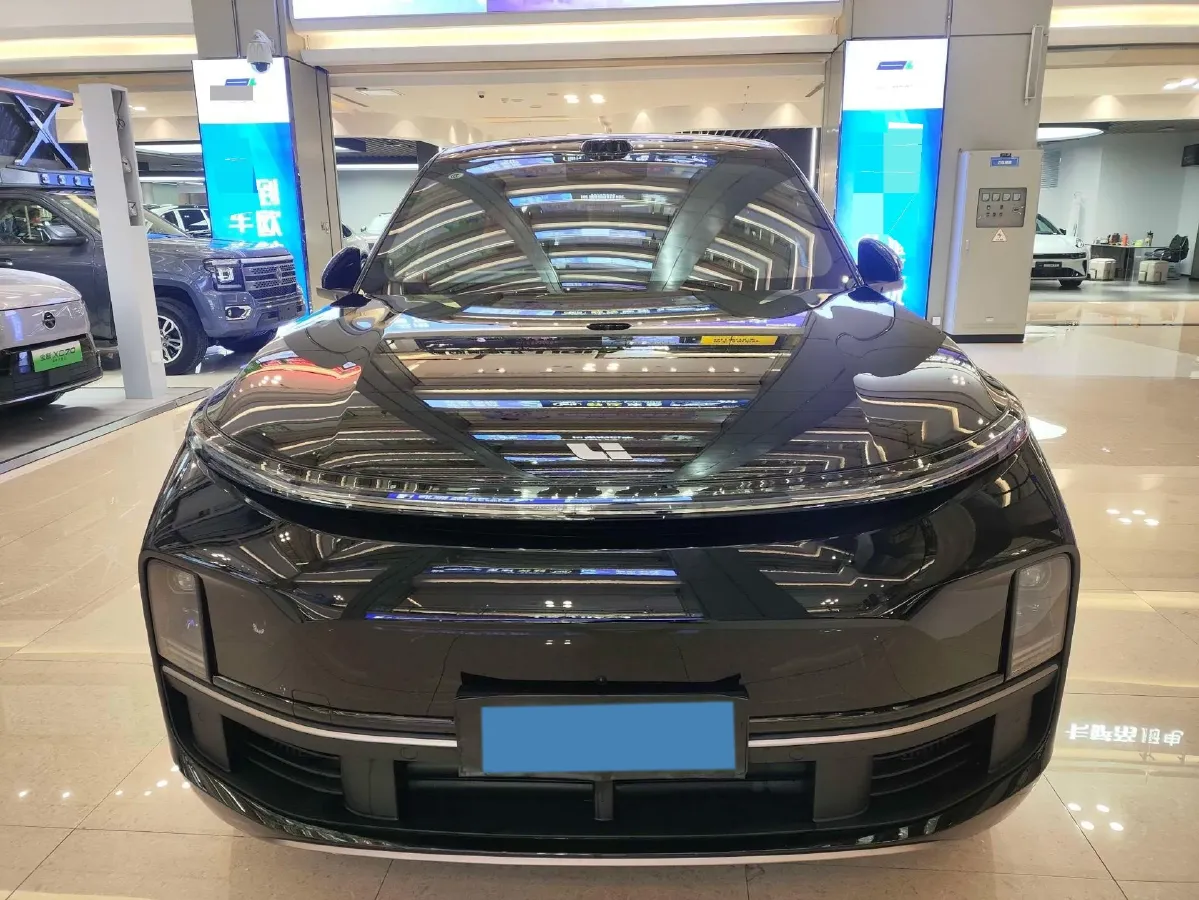 2025 Li L9 Range Extended 154HP REEV,autocango,china used car exporter,china ev exporter,chinese used car exporter,chinese used ev exporter