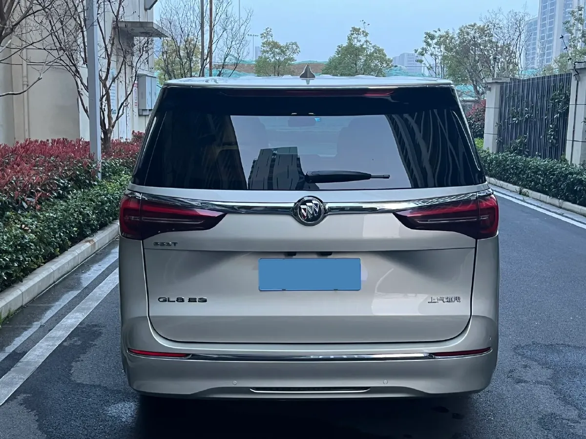 2023 Buick GL8 2.0T 237HP L4 9AT,autocango,china used car exporter,china ev exporter,chinese used car exporter,chinese used ev exporter