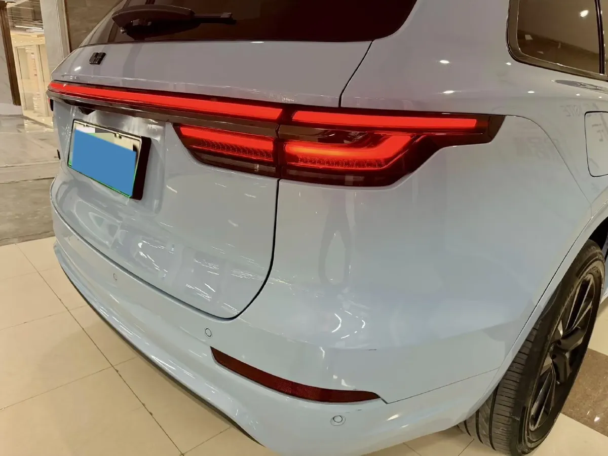 2020 Li ONE Range Extended 131HP REEV 40.5KWH,autocango,china used car exporter,china ev exporter,chinese used car exporter,chinese used ev exporter