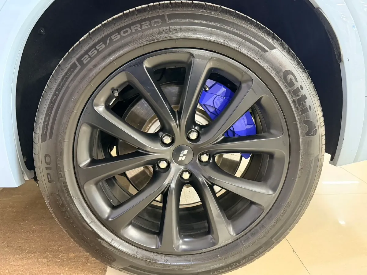 2020 Li ONE Range Extended 131HP REEV 40.5KWH,autocango,china used car exporter,china ev exporter,chinese used car exporter,chinese used ev exporter