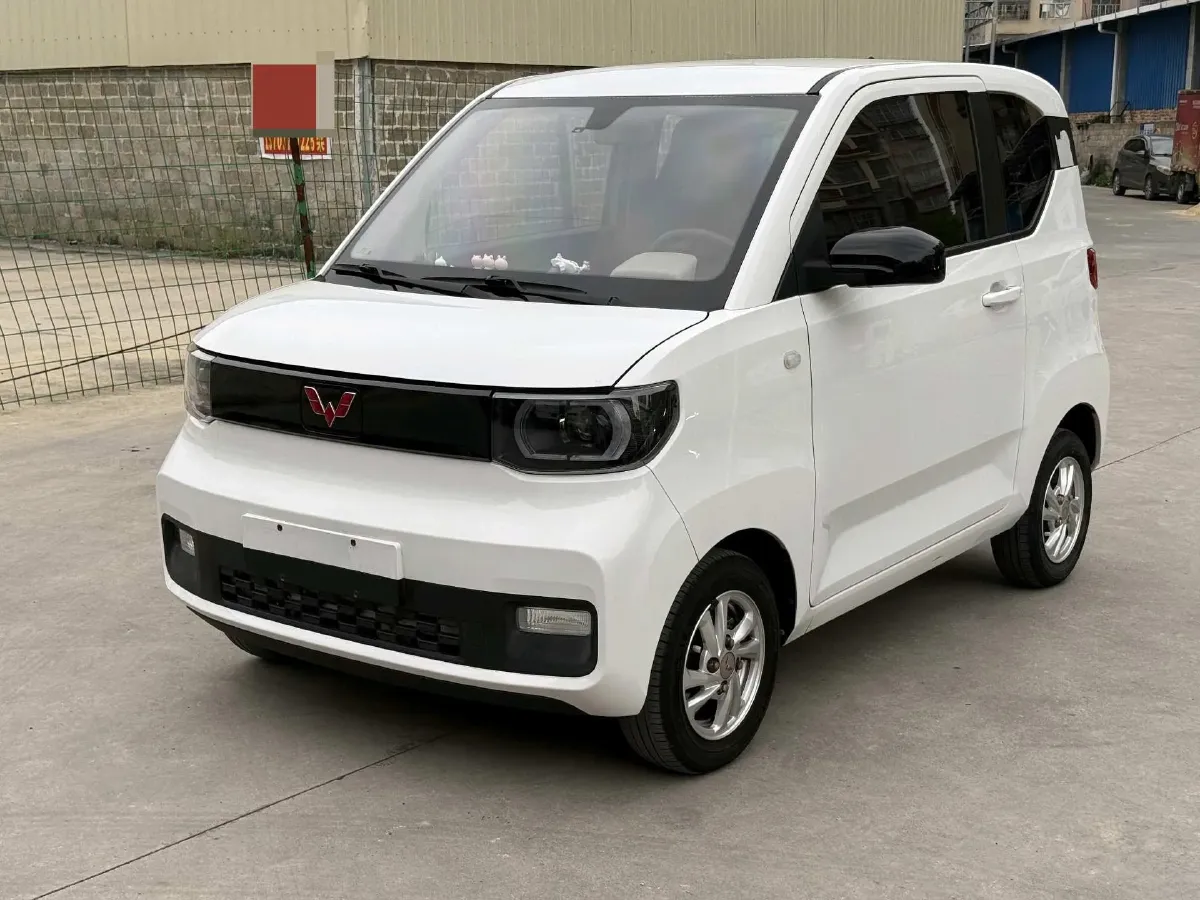 2021 WuLing HongGuang MINI EV BEV 13.8KWH,autocango,china used car exporter,china ev exporter,chinese used car exporter,chinese used ev exporter