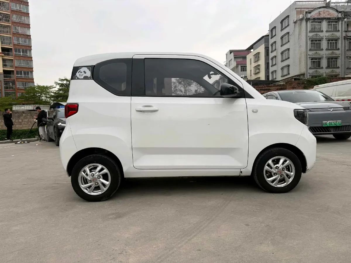 2021 WuLing HongGuang MINI EV BEV 13.8KWH,autocango,china used car exporter,china ev exporter,chinese used car exporter,chinese used ev exporter