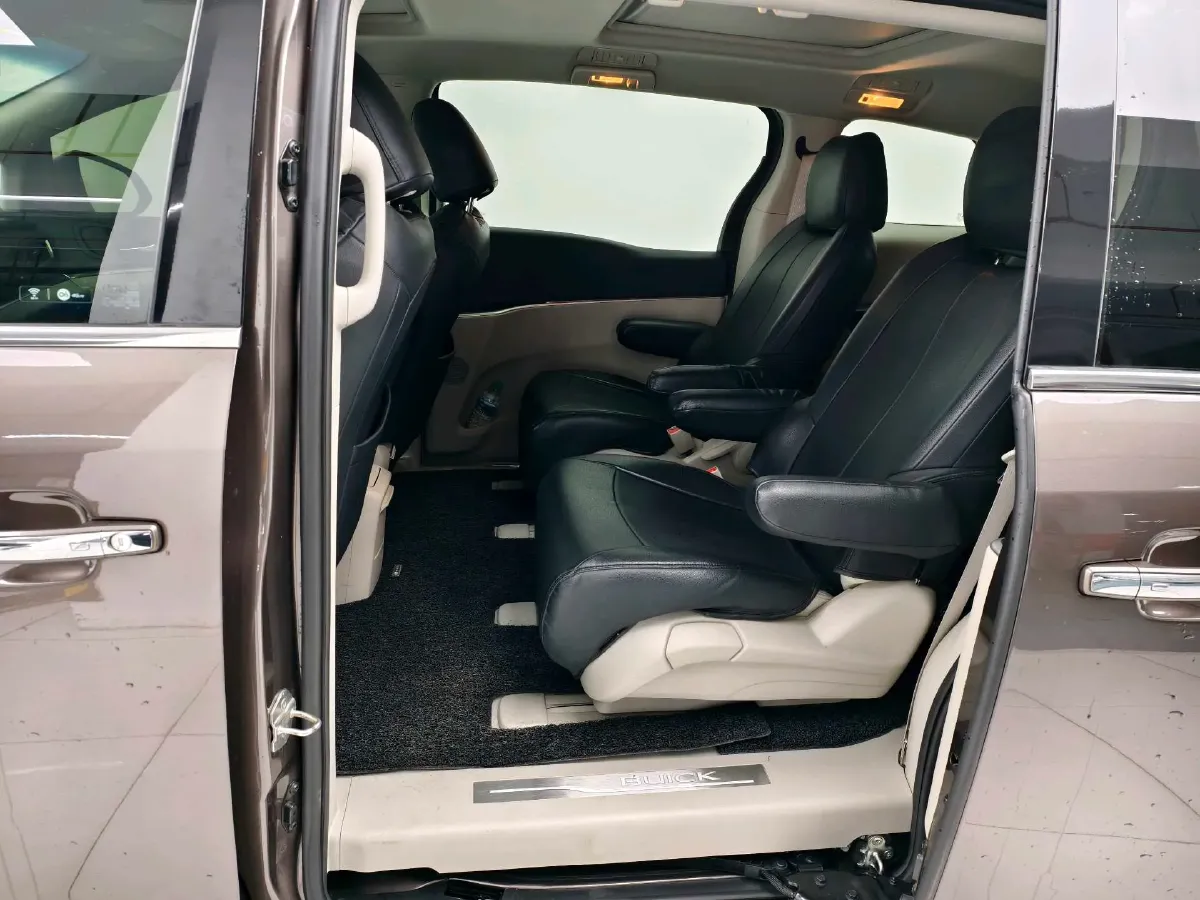 2021 Buick GL8 2.0T 237HP L4 9AT,autocango,china used car exporter,china ev exporter,chinese used car exporter,chinese used ev exporter