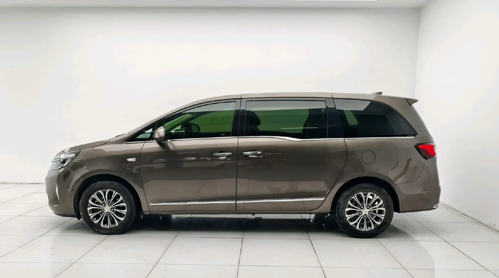 2021 Buick GL8 2.0T 237HP L4 9AT,autocango,china used car exporter,china ev exporter,chinese used car exporter,chinese used ev exporter