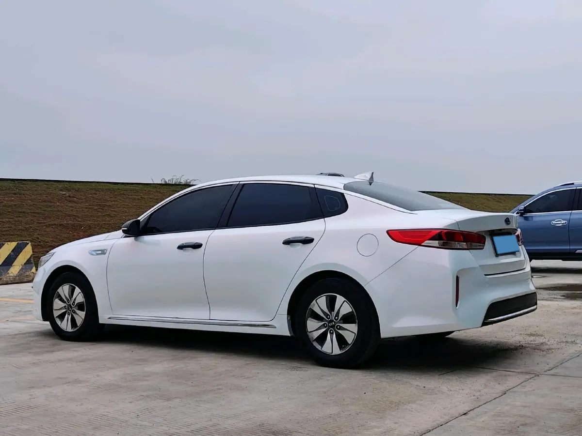 2016 Kia K5 2.0L 156HP L4 6AT Hybrid,autocango,china used car exporter,china ev exporter,chinese used car exporter,chinese used ev exporter