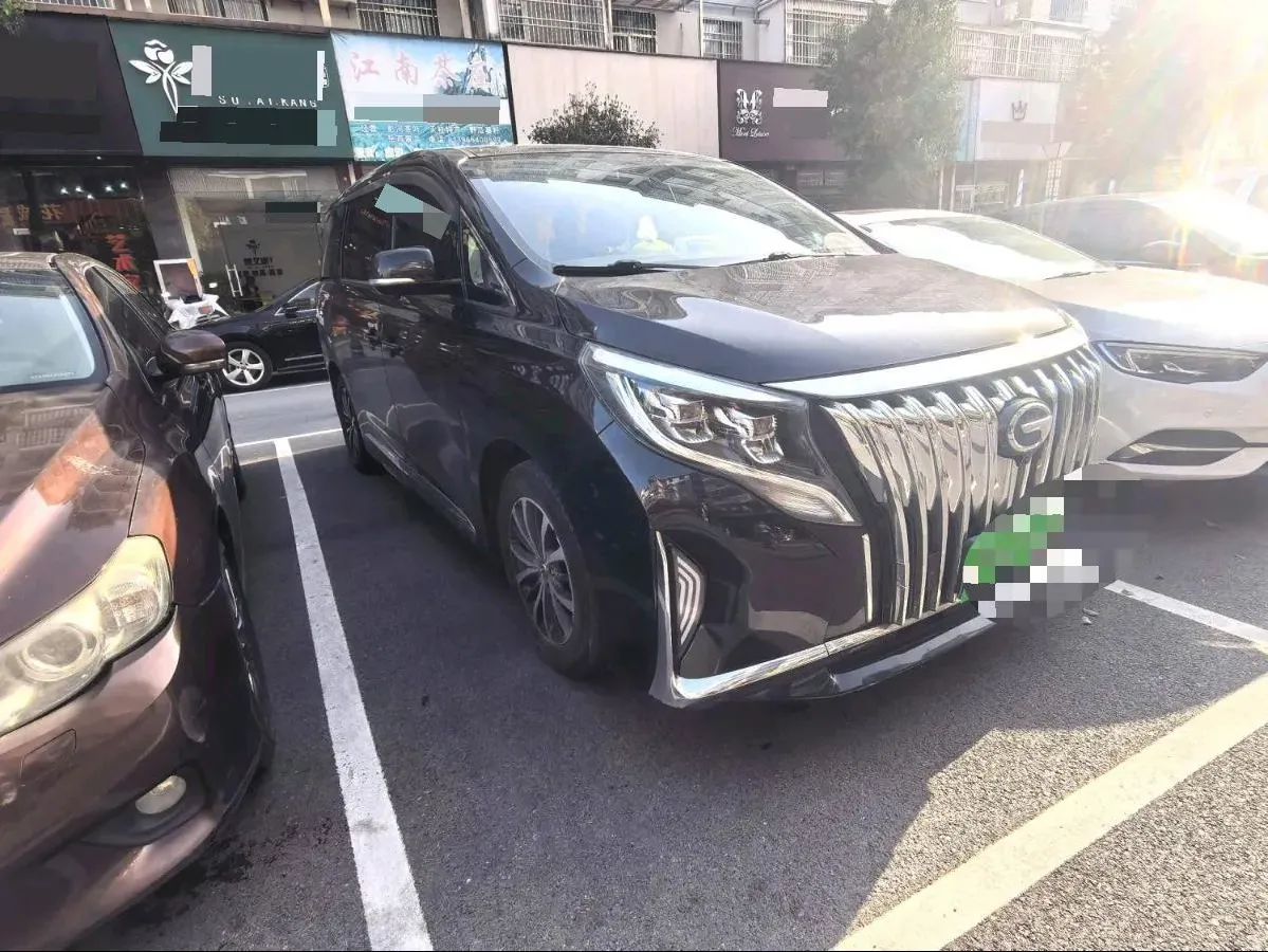 2021 GAC Trumpchi M8 2.0T 252HP L4 8AT,autocango,china used car exporter,china ev exporter,chinese used car exporter,chinese used ev exporter