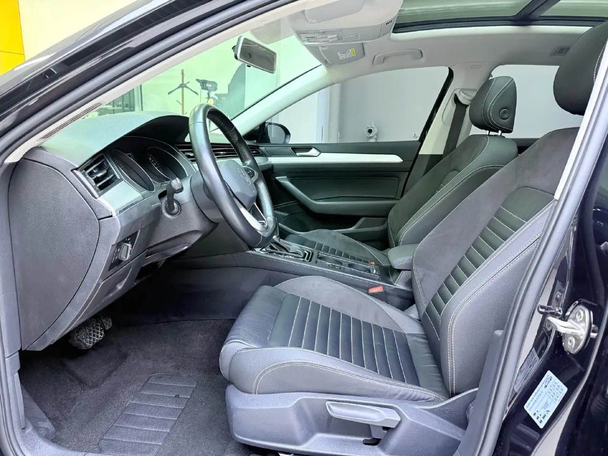 2020 Volkswagen Magotan 1.4T 150HP L4 7DCT,autocango,china used car exporter,china ev exporter,chinese used car exporter,chinese used ev exporter