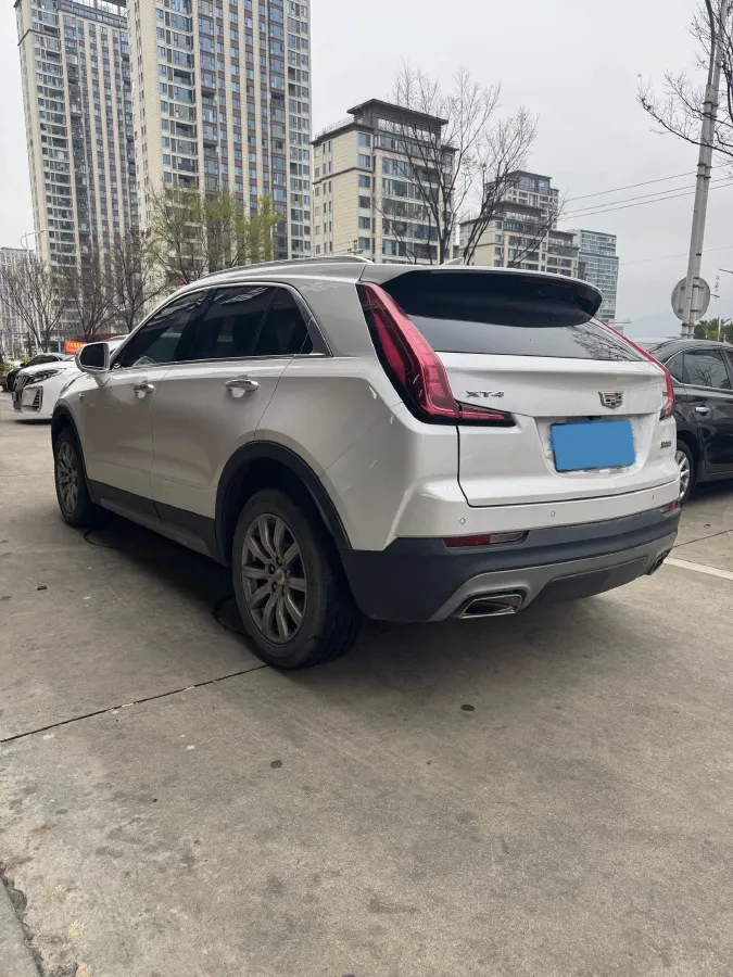 2020 Cadillac XT4 2.0T 241HP L4 9AT,autocango,china used car exporter,china ev exporter,chinese used car exporter,chinese used ev exporter