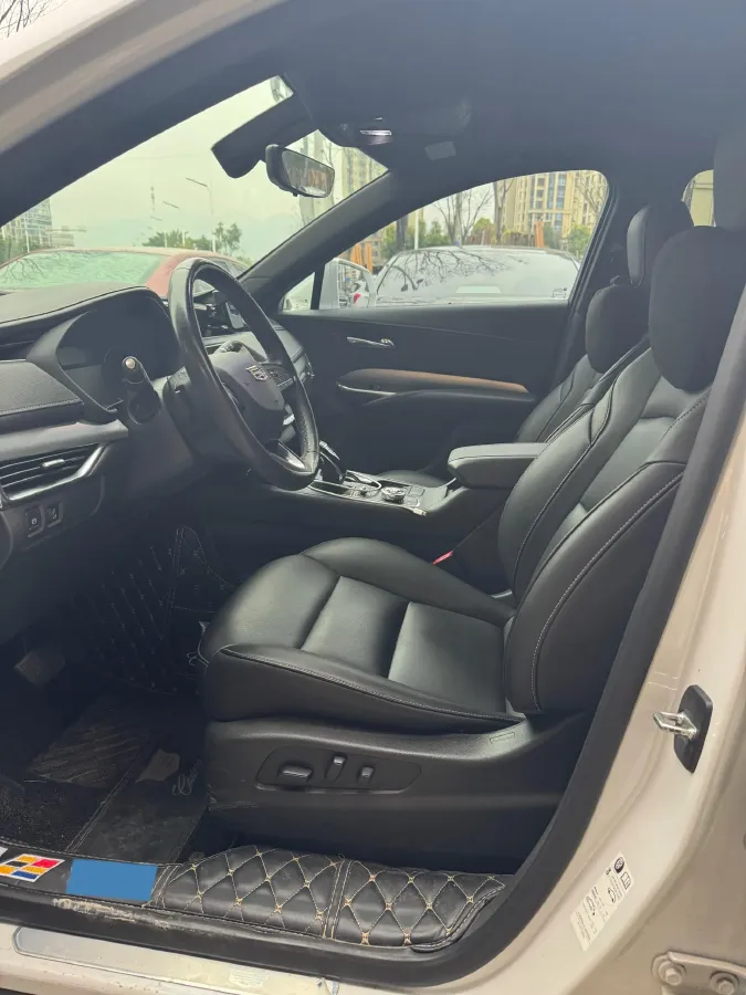 2020 Cadillac XT4 2.0T 241HP L4 9AT,autocango,china used car exporter,china ev exporter,chinese used car exporter,chinese used ev exporter