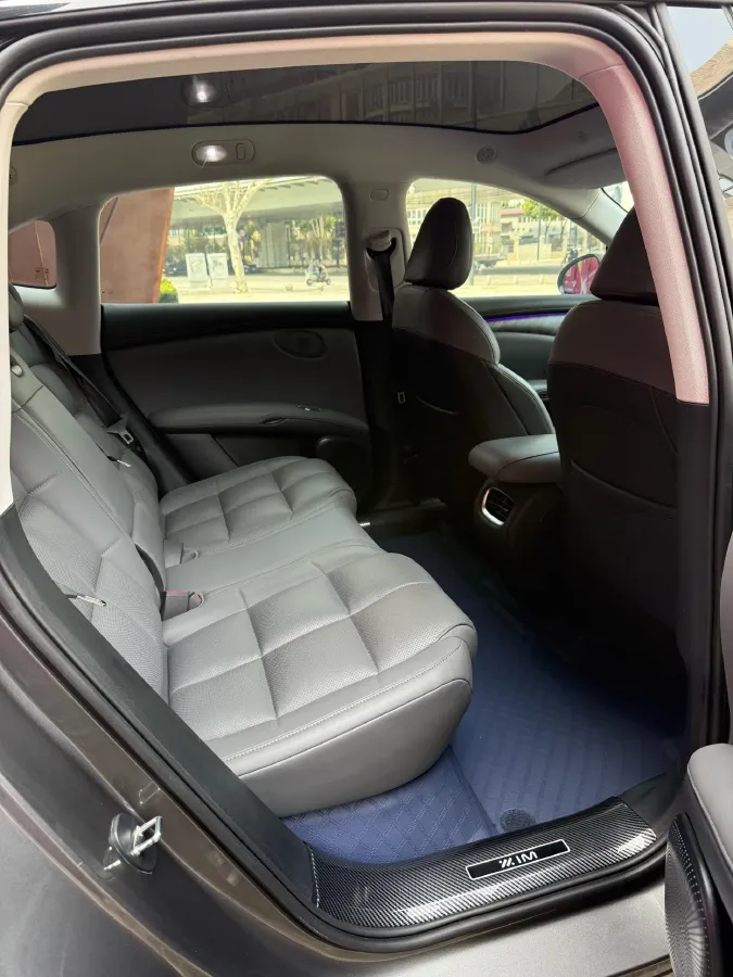 2023 IM LS6 BEV 100KWH,autocango,china used car exporter,china ev exporter,chinese used car exporter,chinese used ev exporter