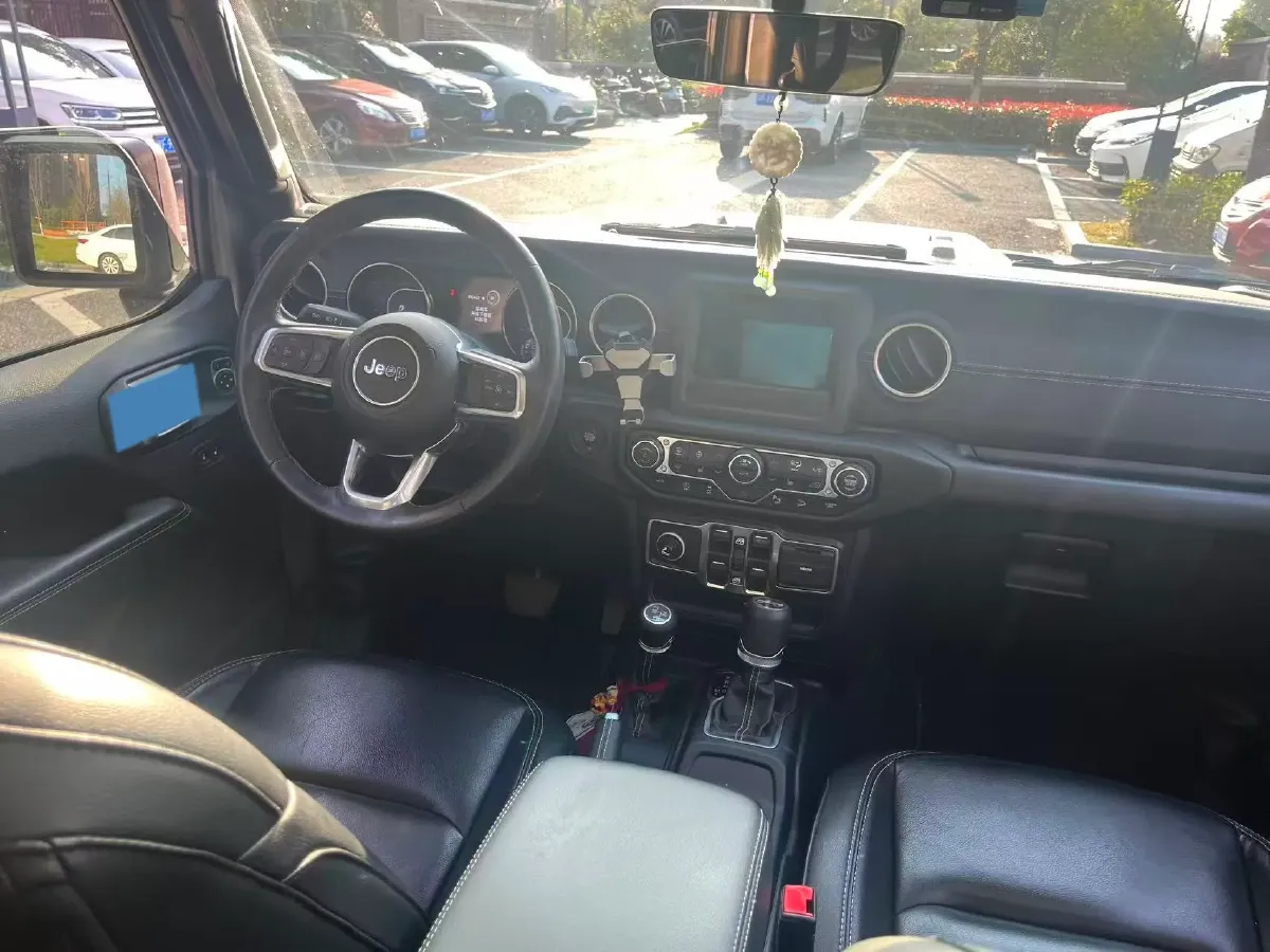 2019 Jeep Wrangler 2.0T 266HP L4 8AT,autocango,china used car exporter,china ev exporter,chinese used car exporter,chinese used ev exporter