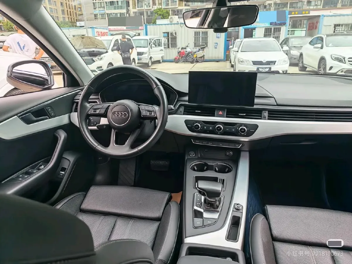 2020 Audi A4L 2.0T 190HP L4 7DCT,autocango,china used car exporter,china ev exporter,chinese used car exporter,chinese used ev exporter