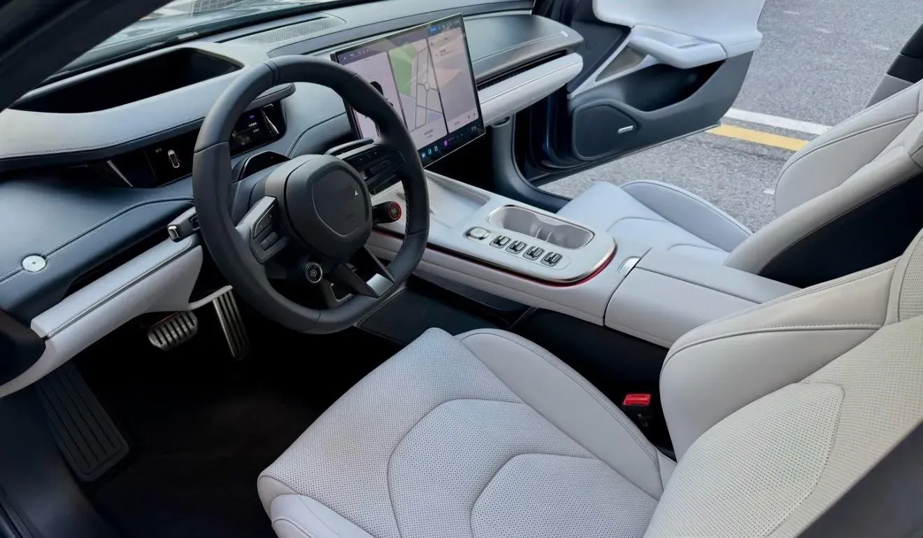 2024 MI SU7 BEV 101KWH,autocango,china used car exporter,china ev exporter,chinese used car exporter,chinese used ev exporter