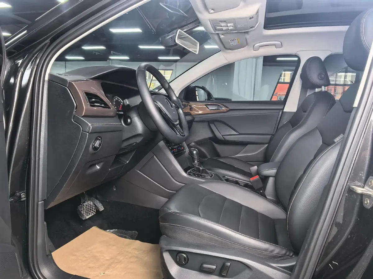 2021 Volkswagen Tharu 1.4T 150HP L4 7DCT,autocango,china used car exporter,china ev exporter,chinese used car exporter,chinese used ev exporter