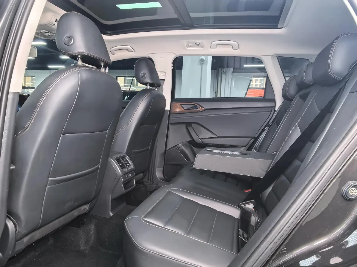 2021 Volkswagen Tharu 1.4T 150HP L4 7DCT,autocango,china used car exporter,china ev exporter,chinese used car exporter,chinese used ev exporter