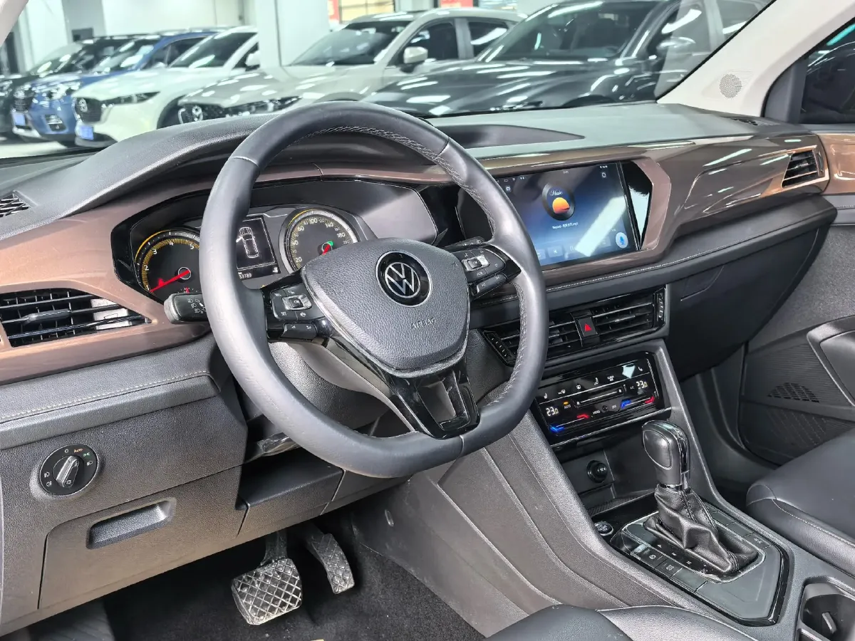 2021 Volkswagen Tharu 1.4T 150HP L4 7DCT,autocango,china used car exporter,china ev exporter,chinese used car exporter,chinese used ev exporter