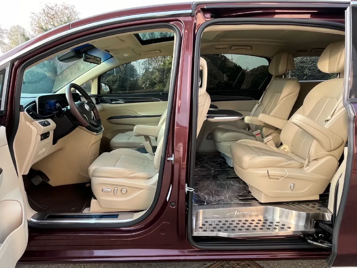 2023 Buick GL8 2.0T 237HP L4 9AT,autocango,china used car exporter,china ev exporter,chinese used car exporter,chinese used ev exporter