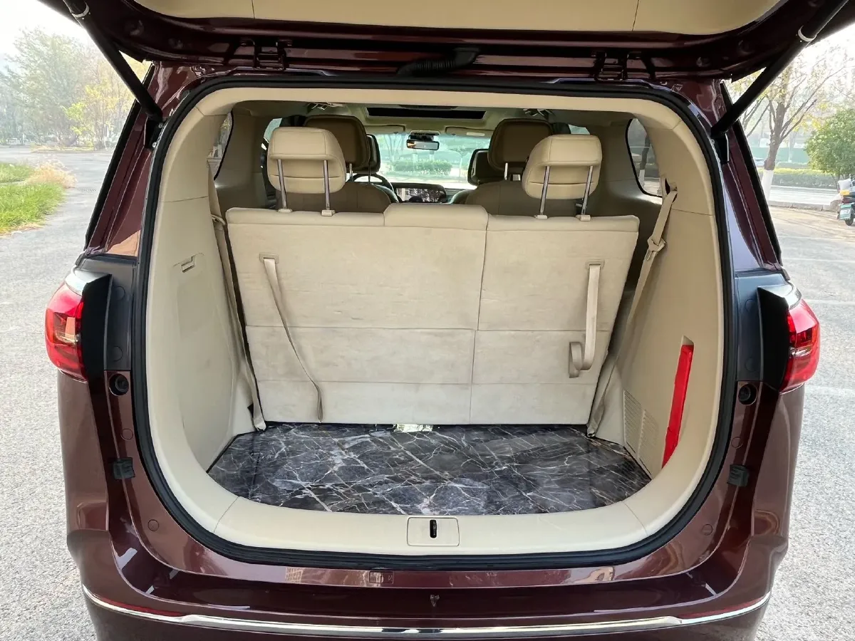 2023 Buick GL8 2.0T 237HP L4 9AT,autocango,china used car exporter,china ev exporter,chinese used car exporter,chinese used ev exporter