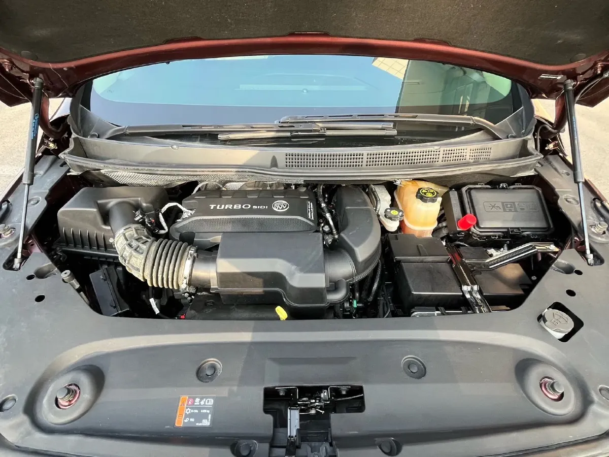 2023 Buick GL8 2.0T 237HP L4 9AT,autocango,china used car exporter,china ev exporter,chinese used car exporter,chinese used ev exporter
