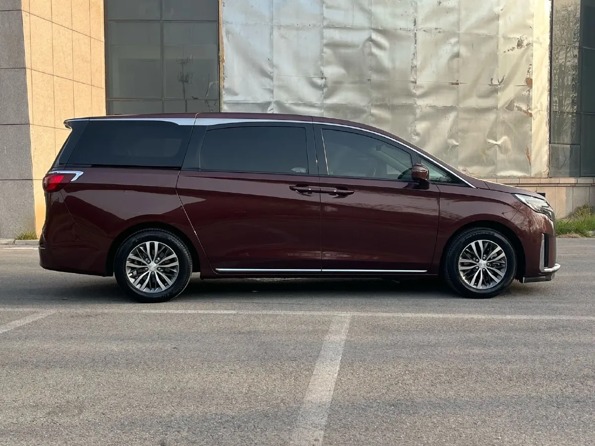 2023 Buick GL8 2.0T 237HP L4 9AT,autocango,china used car exporter,china ev exporter,chinese used car exporter,chinese used ev exporter