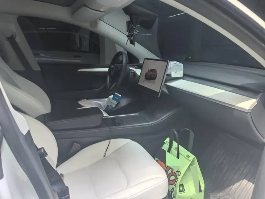 2022 Tesla Model Y BEV 60KWH,autocango,china used car exporter,china ev exporter,chinese used car exporter,chinese used ev exporter