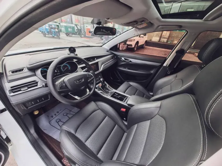 2021 BaoJun 530 1.5T 147HP L4 CVT,autocango,china used car exporter,china ev exporter,chinese used car exporter,chinese used ev exporter