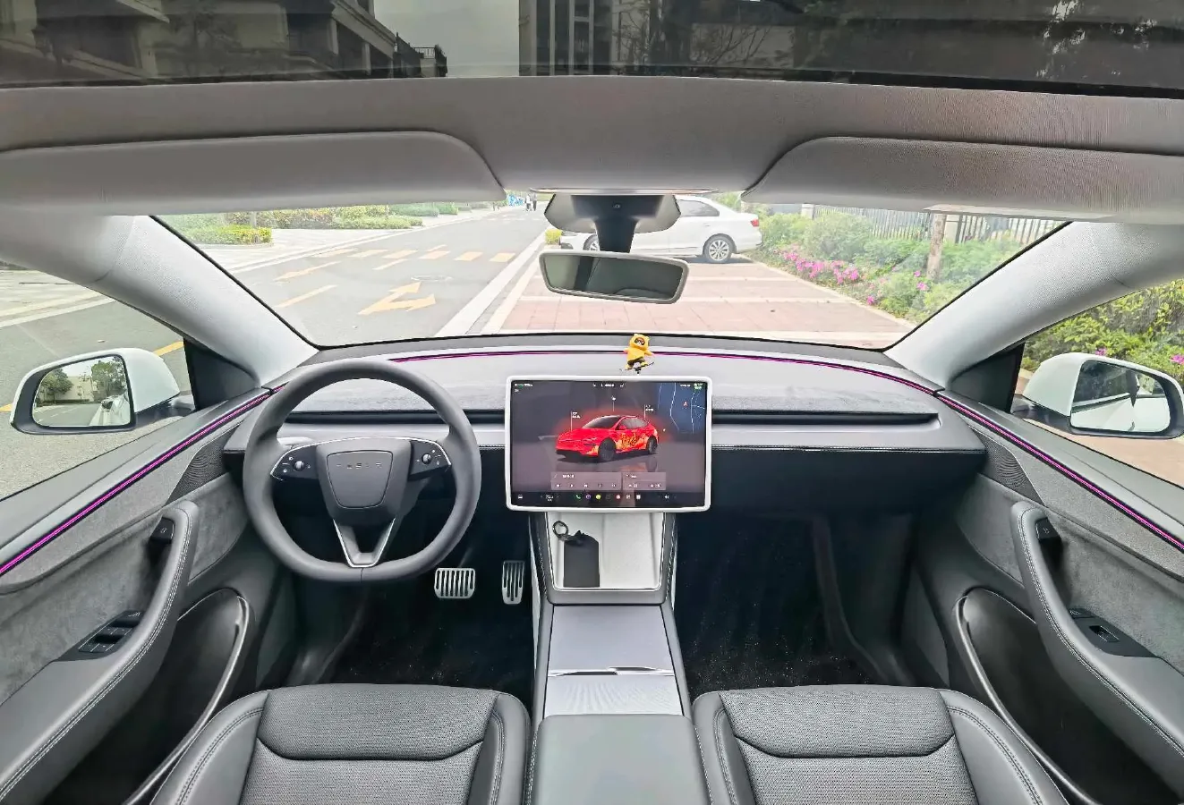 2025 Tesla Model Y BEV 78.4KWH,autocango,china used car exporter,china ev exporter,chinese used car exporter,chinese used ev exporter