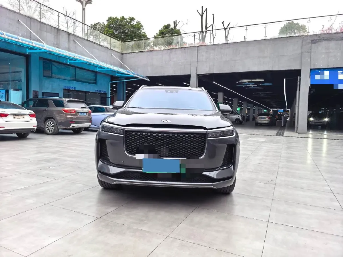 2020 Li ONE Range Extended 131HP REEV 40.5KWH,autocango,china used car exporter,china ev exporter,chinese used car exporter,chinese used ev exporter
