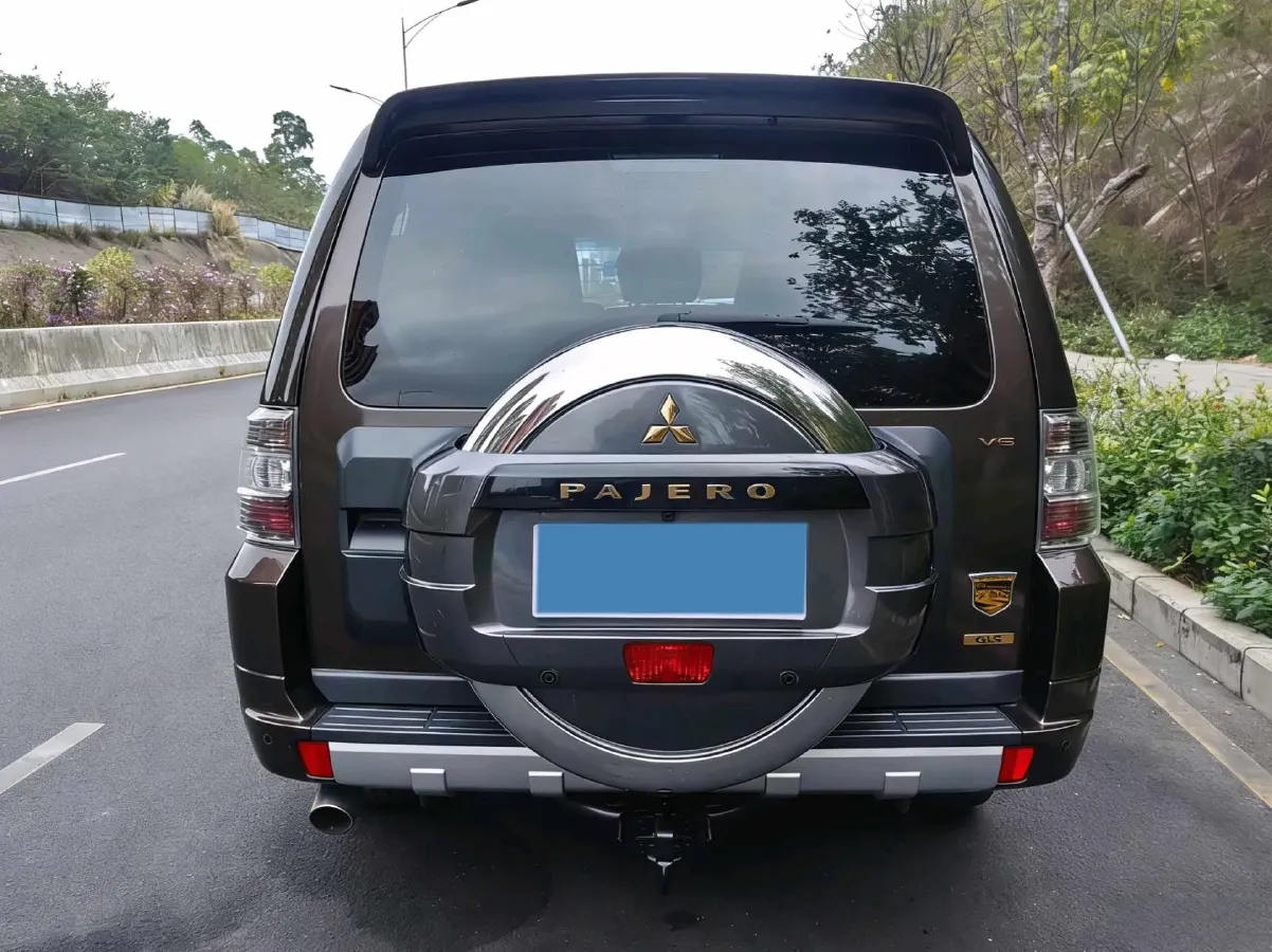 2018 Mitsubishi Pajero 3.0L 174HP V6 5AT,autocango,china used car exporter,china ev exporter,chinese used car exporter,chinese used ev exporter
