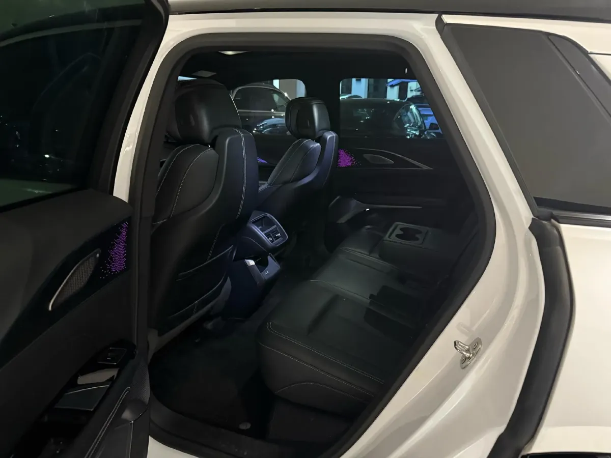 2022 Cadillac IQ Lyriq BEV 95.7KWH,autocango,china used car exporter,china ev exporter,chinese used car exporter,chinese used ev exporter