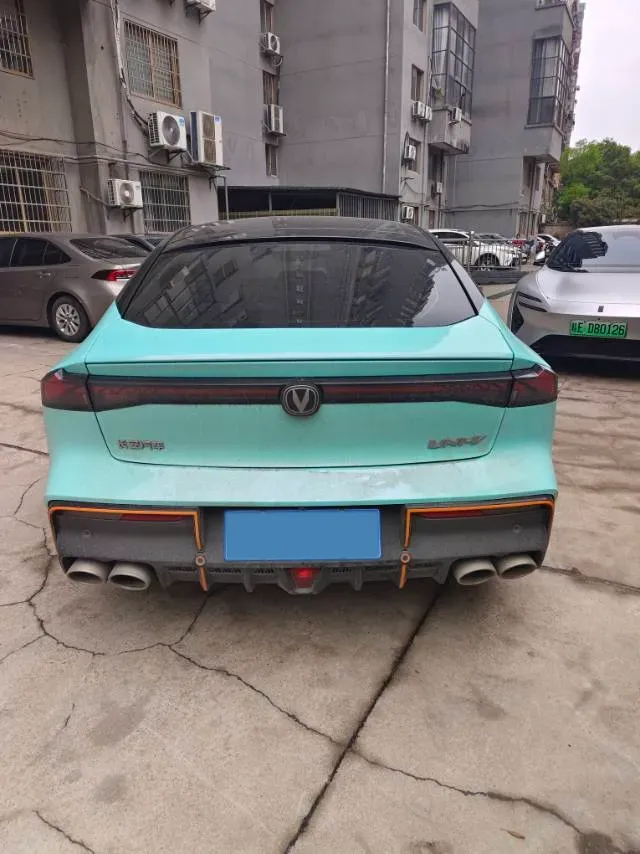 2023 ChangAn UNI-V 1.5T 188HP L4 7DCT,autocango,china used car exporter,china ev exporter,chinese used car exporter,chinese used ev exporter
