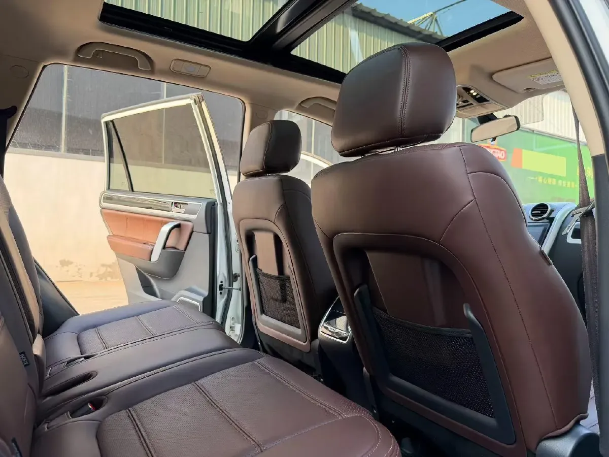 2017 Yema T70 1.8T 160HP L4 CVT,autocango,china used car exporter,china ev exporter,chinese used car exporter,chinese used ev exporter