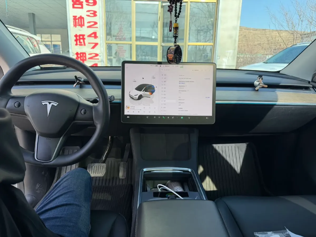 2022 Tesla Model Y BEV 60KWH,autocango,china used car exporter,china ev exporter,chinese used car exporter,chinese used ev exporter