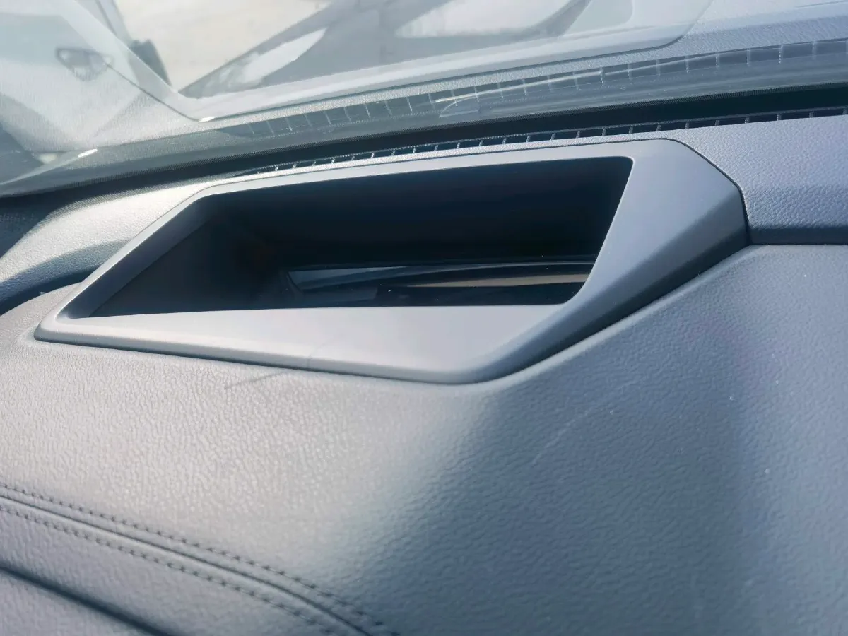 2024 Geely Monjaro 2.0T 238HP L4 8AT,autocango,china used car exporter,china ev exporter,chinese used car exporter,chinese used ev exporter