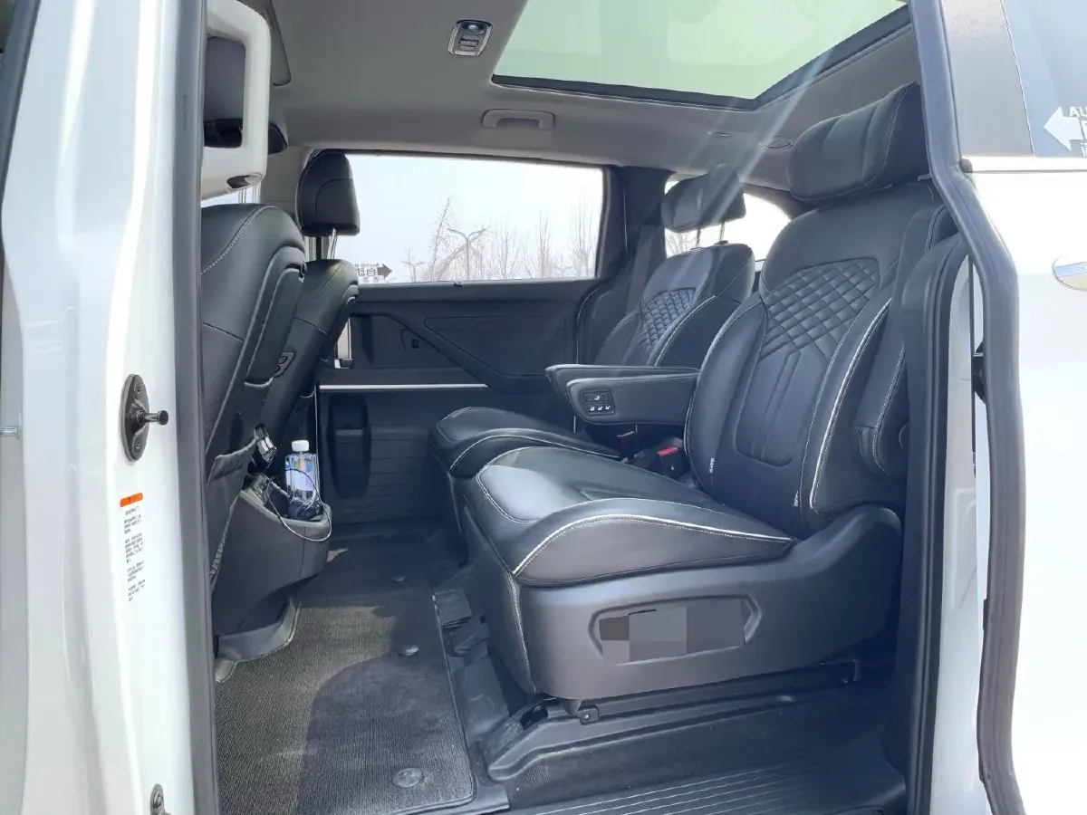 2021 Hyundai Custo 2.0T 236HP L4 8AT,autocango,china used car exporter,china ev exporter,chinese used car exporter,chinese used ev exporter