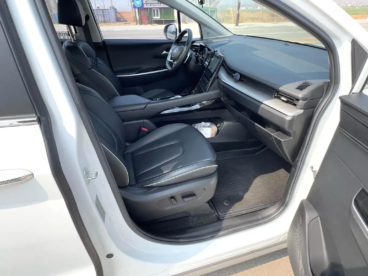 2021 Hyundai Custo 2.0T 236HP L4 8AT,autocango,china used car exporter,china ev exporter,chinese used car exporter,chinese used ev exporter