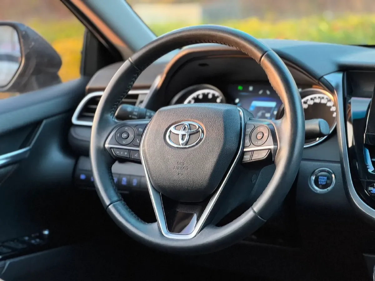 2023 Toyota Camry 2.0L 177HP L4 CVT,autocango,china used car exporter,china ev exporter,chinese used car exporter,chinese used ev exporter