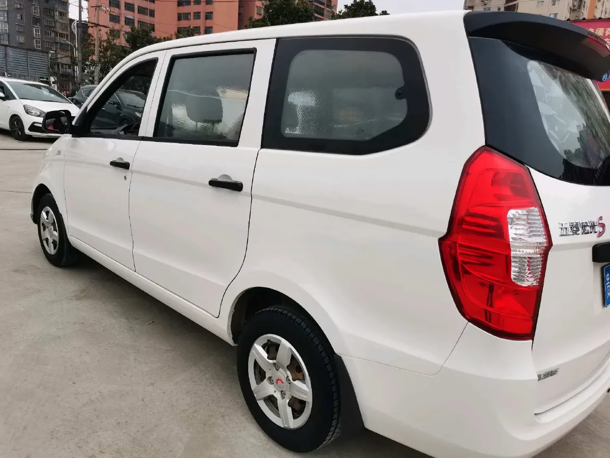 2018 WuLing HongGuang 1.2L 82HP L4 5MT,autocango,china used car exporter,china ev exporter,chinese used car exporter,chinese used ev exporter