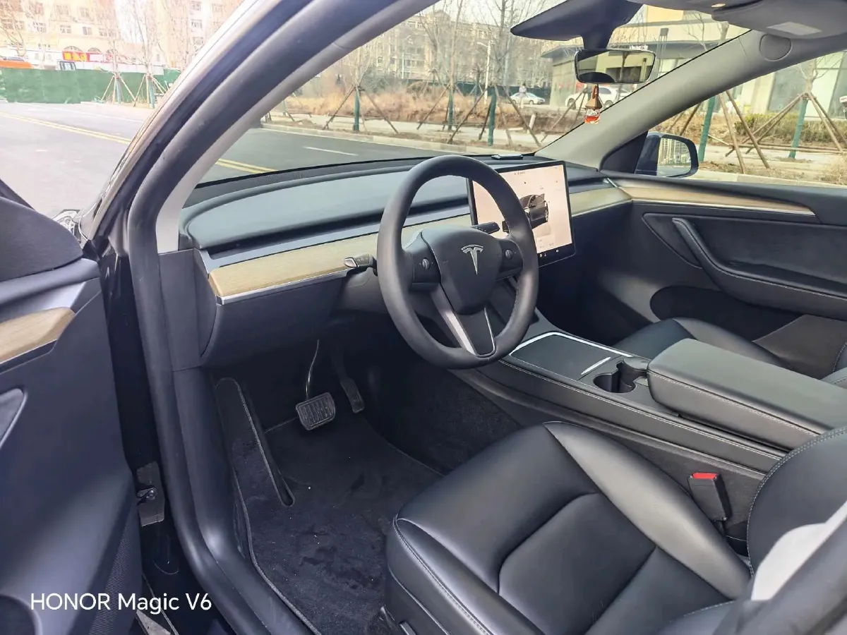 2022 Tesla Model Y BEV 60KWH,autocango,china used car exporter,china ev exporter,chinese used car exporter,chinese used ev exporter