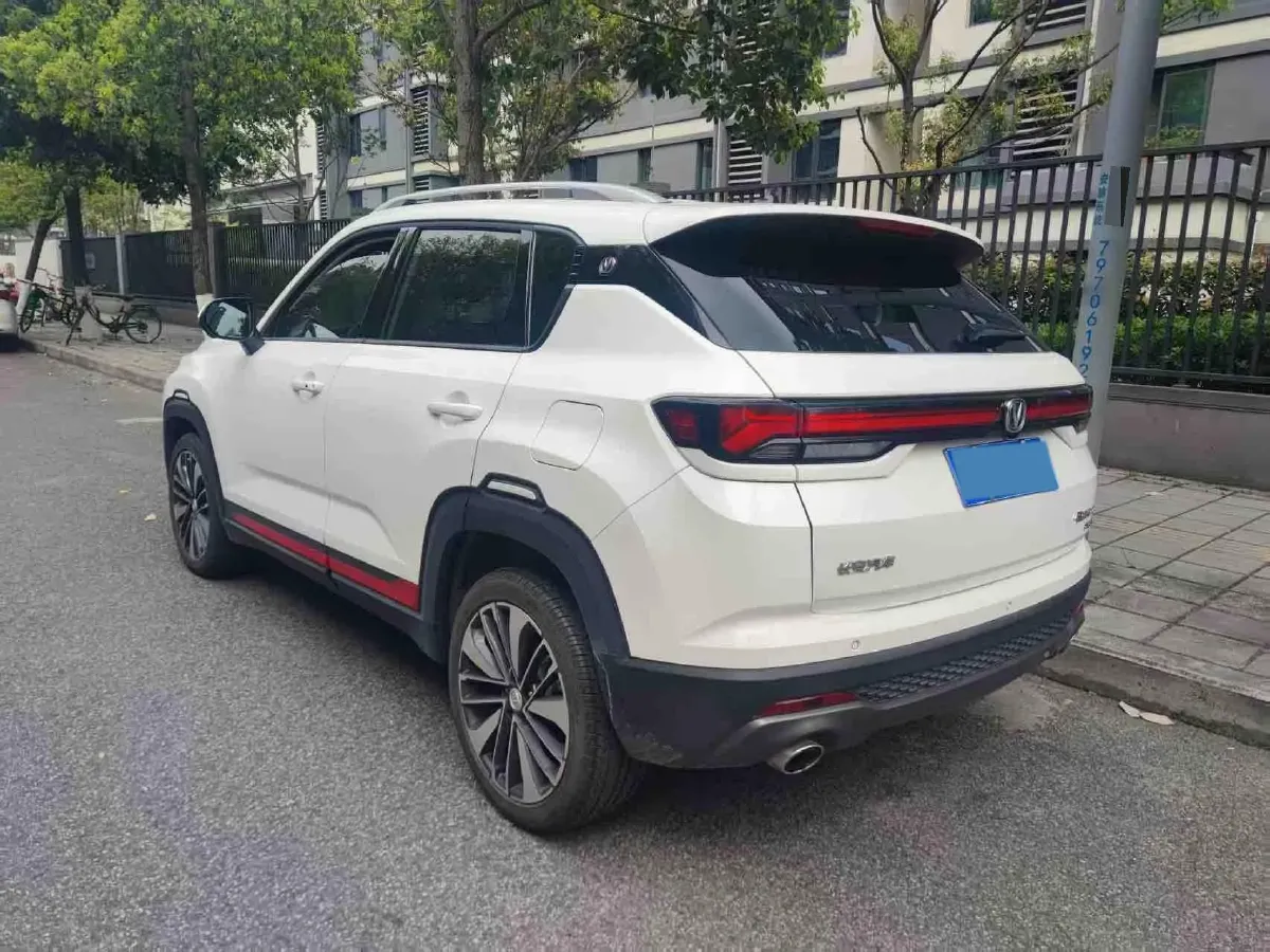 2021 ChangAn CS35 Plus 1.4T 160HP L4 7DCT,autocango,china used car exporter,china ev exporter,chinese used car exporter,chinese used ev exporter