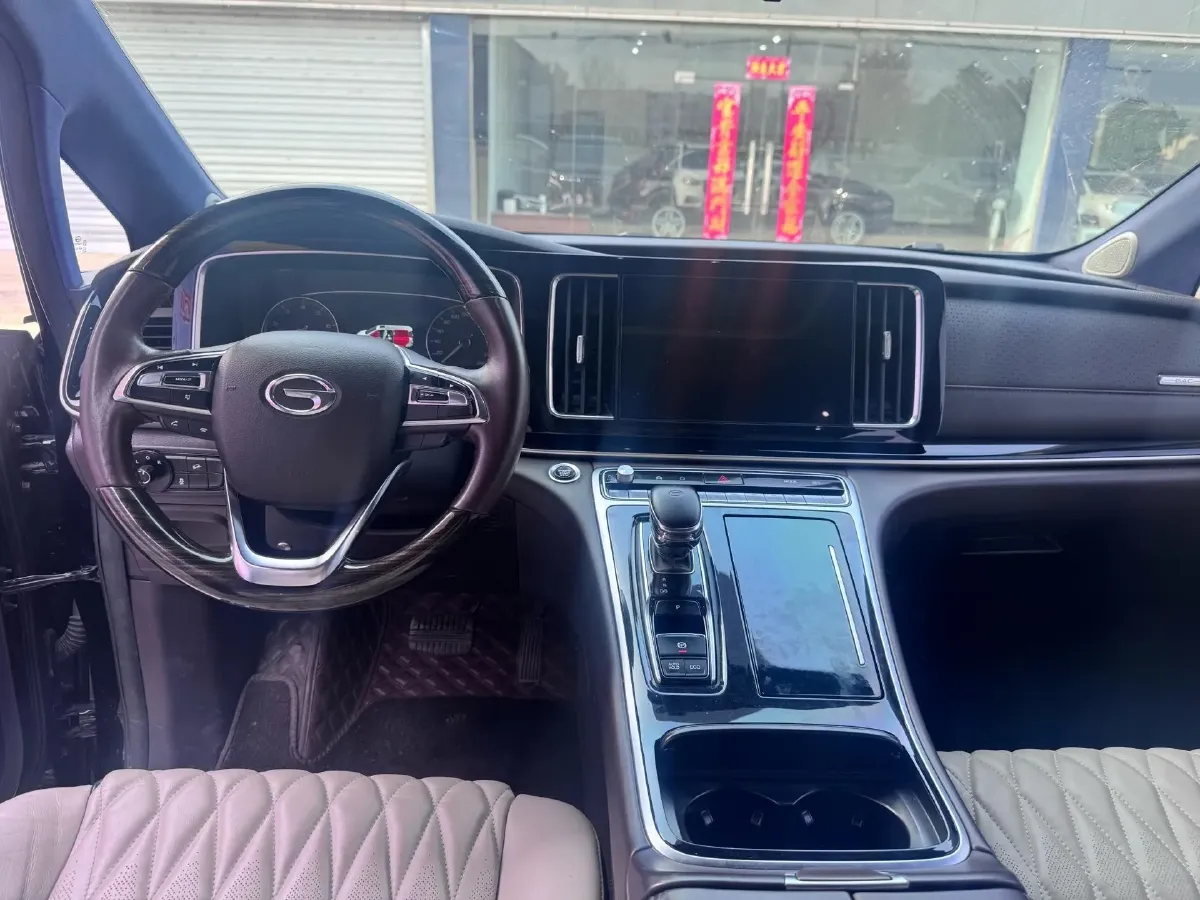 2021 GAC Trumpchi M8 2.0T 252HP L4 8AT,autocango,china used car exporter,china ev exporter,chinese used car exporter,chinese used ev exporter