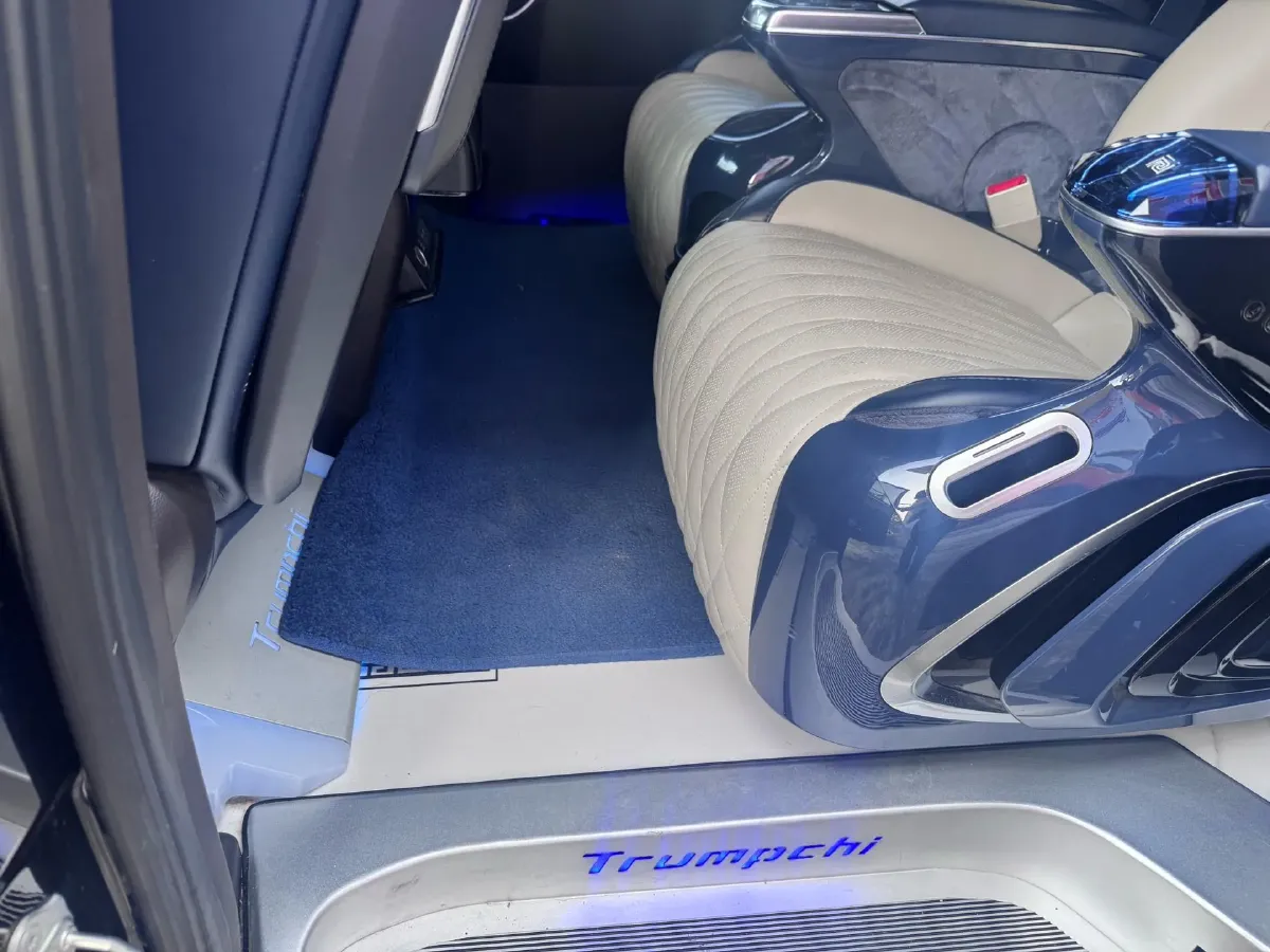 2021 GAC Trumpchi M8 2.0T 252HP L4 8AT,autocango,china used car exporter,china ev exporter,chinese used car exporter,chinese used ev exporter