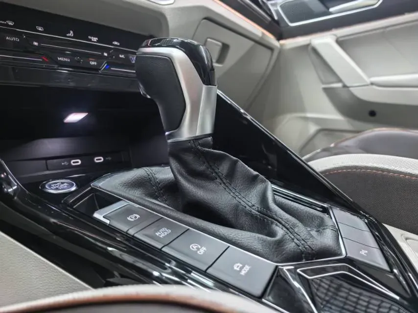 2023 Volkswagen Tayron 1.4T 150HP L4 7DCT,autocango,china used car exporter,china ev exporter,chinese used car exporter,chinese used ev exporter