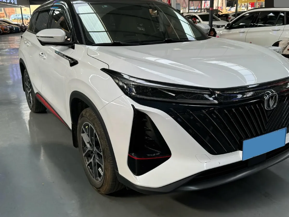 2022 ChangAn CS75 Plus 1.5T 188HP L4 8AT,autocango,china used car exporter,china ev exporter,chinese used car exporter,chinese used ev exporter