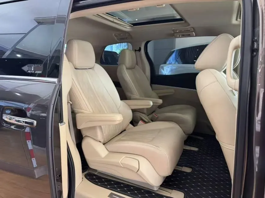 2023 Buick GL8 2.0T 237HP L4 9AT,autocango,china used car exporter,china ev exporter,chinese used car exporter,chinese used ev exporter