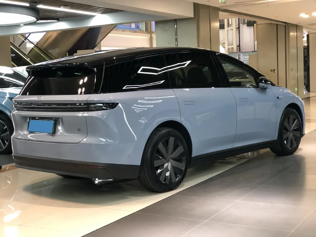 2025 Li i8 BEV,autocango,china used car exporter,china ev exporter,chinese used car exporter,chinese used ev exporter