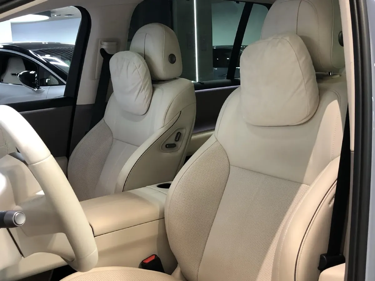 2025 Li i8 BEV,autocango,china used car exporter,china ev exporter,chinese used car exporter,chinese used ev exporter