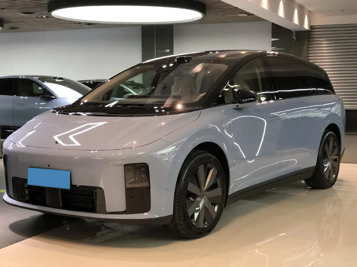 2025 Li i8 BEV,autocango,china used car exporter,china ev exporter,chinese used car exporter,chinese used ev exporter