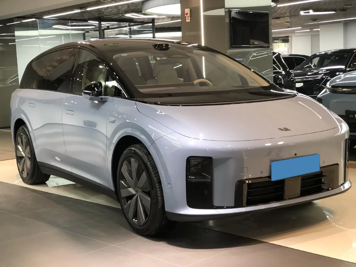 2025 Li i8 BEV,autocango,china used car exporter,china ev exporter,chinese used car exporter,chinese used ev exporter