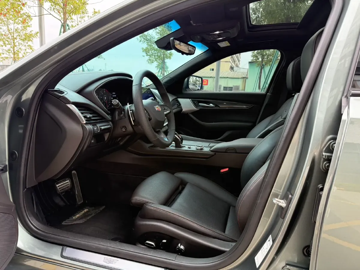 2022 Cadillac CT5 2.0T 237HP L4 10AT,autocango,china used car exporter,china ev exporter,chinese used car exporter,chinese used ev exporter